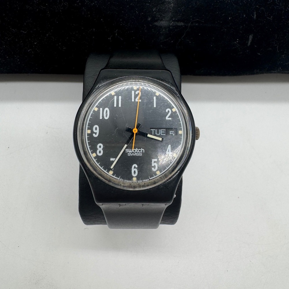 Vintage Swatch Originals Black Day Date Swiss‎ Quartz Watch 34mm AG 1992